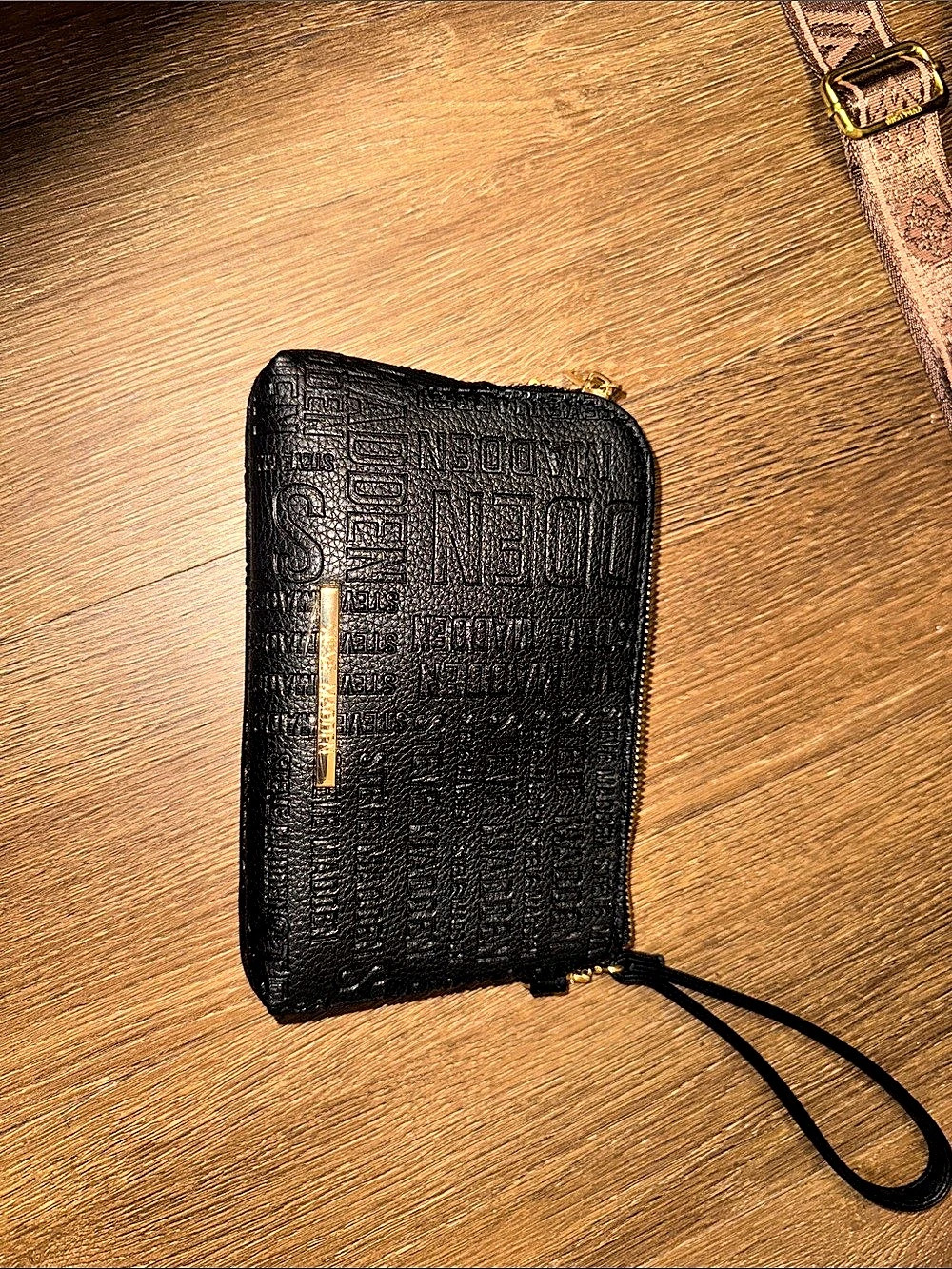 Steve Madden Wristlet Wallet in Black